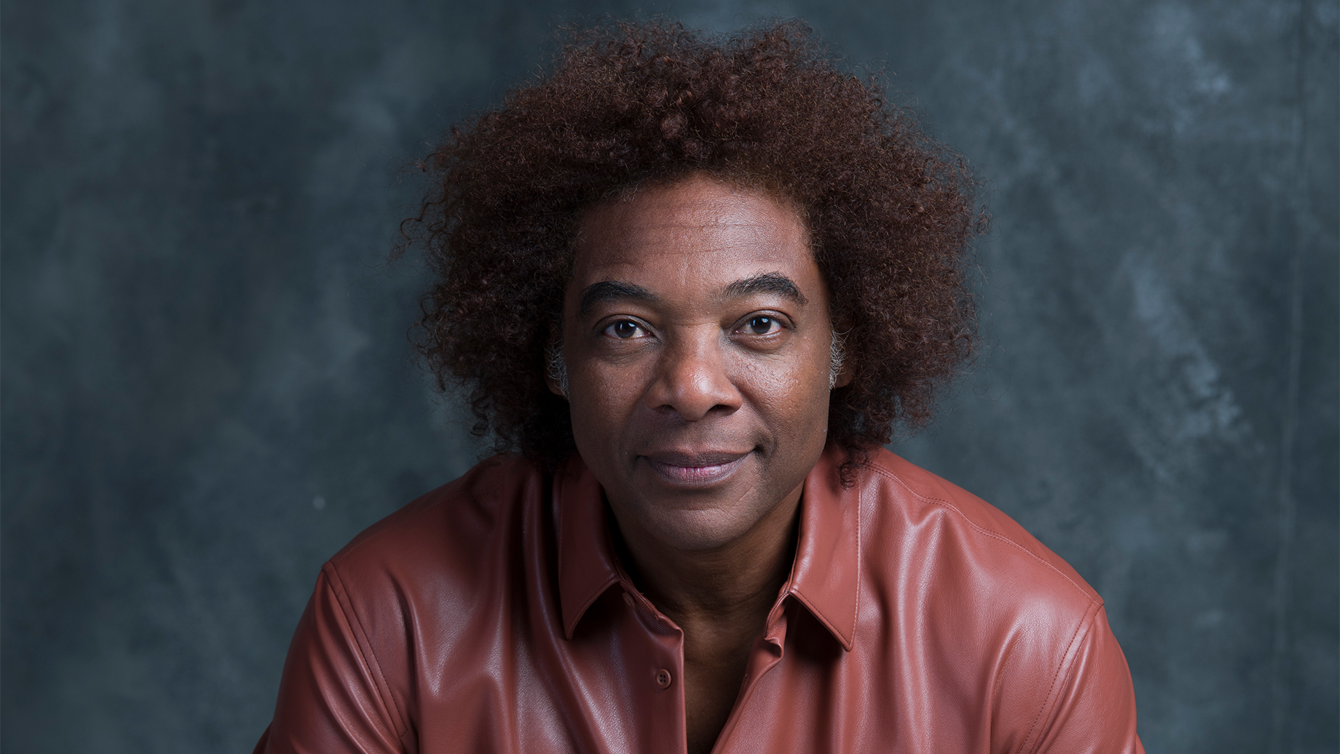 Resgate de raízes ancestrais na música com Stewart Sukuma