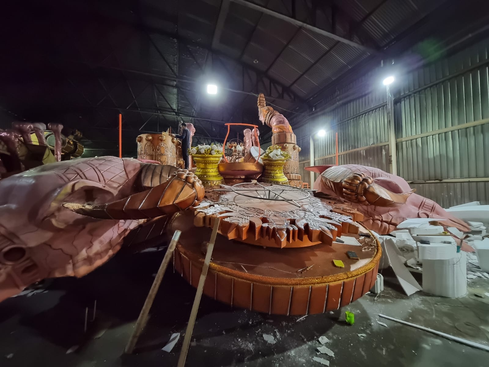 construcao-carros-alegoricos