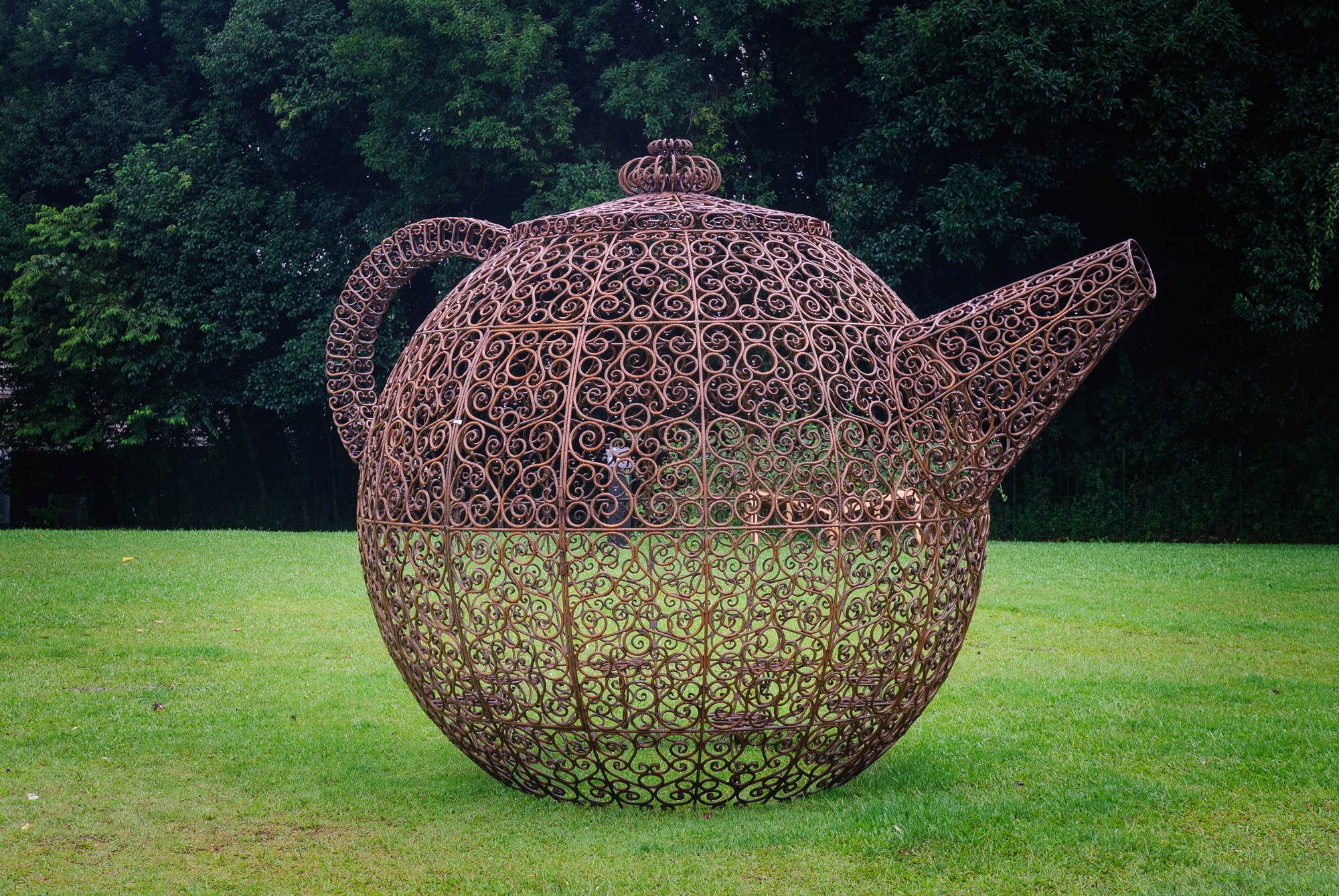 joana-vasconcelos-mon-museu-oscar-niemeyer-curitiba