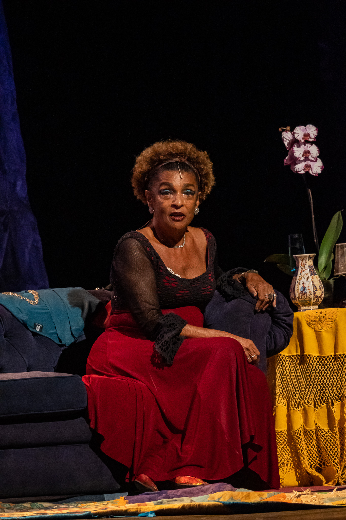 elisa-lucinda-atriz-poeta-parem-de-falar-mal-da-rotina-peca-monologo