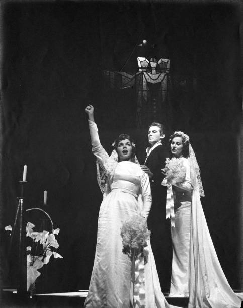 Vestido de Noiva, 1958