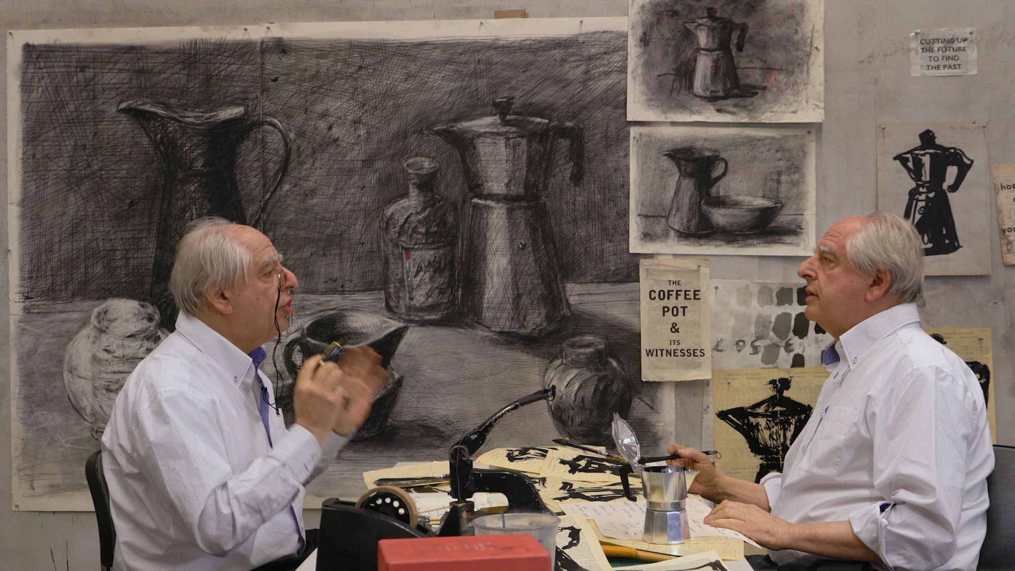 william-kentridge-auto-retrato-como-um-bule-de-cafe-mubi-arte-desenho-cafe-carvao