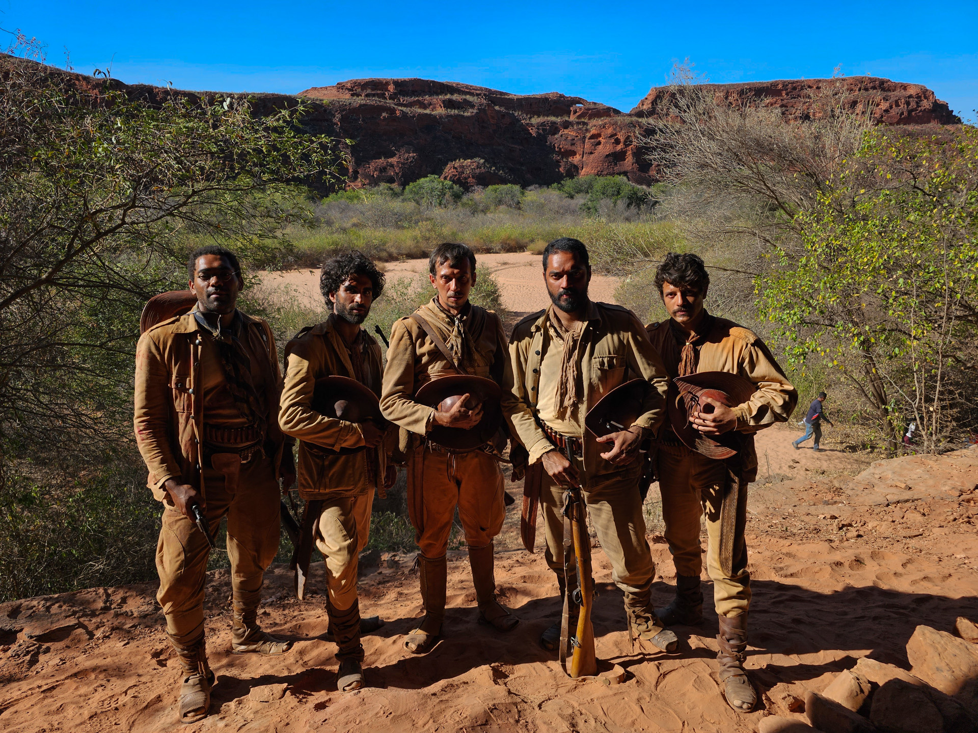 guerreiros-do-sol-globoplay-kelner-macedo-entrevista