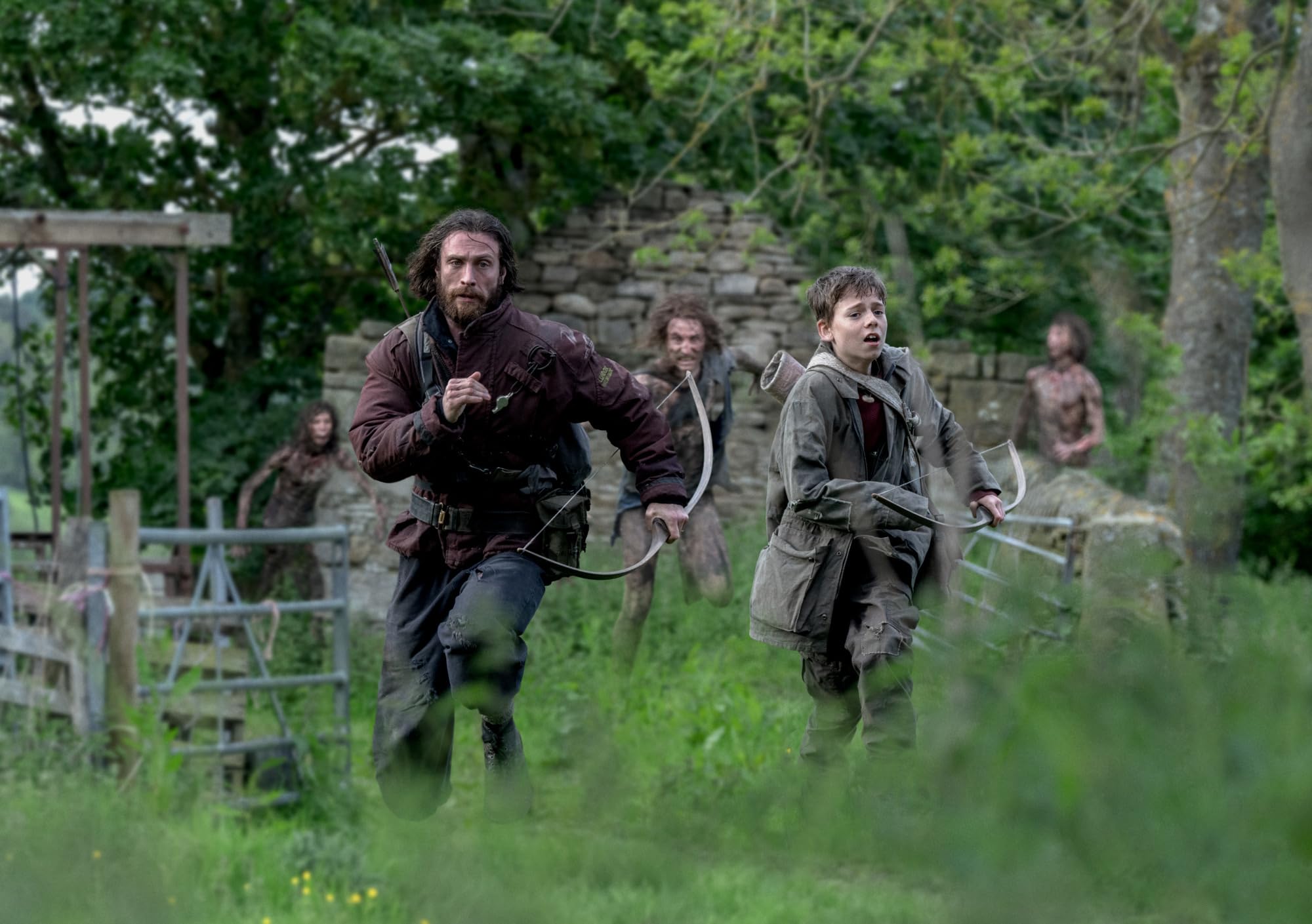 aaron-taylor-johnson-alfie-williams-exterminio-evolucao