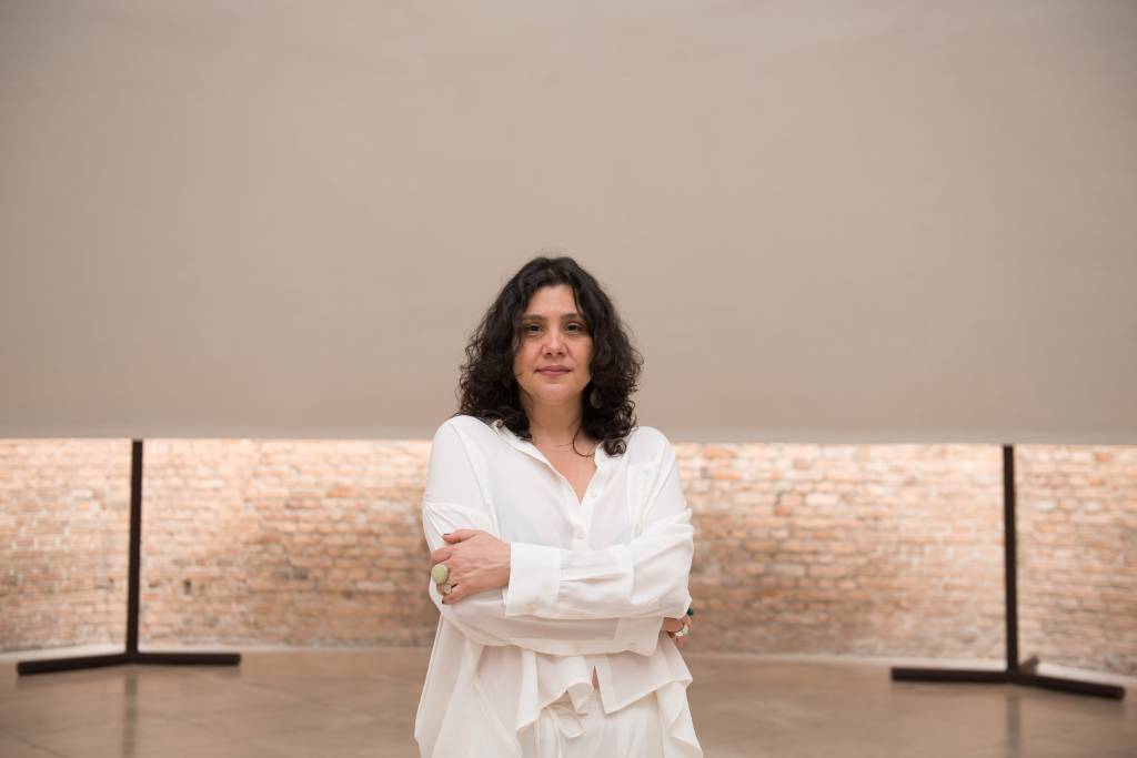 Lais Myrrha: “O artista, hoje, é responsável por uma pedagogia do olhar”